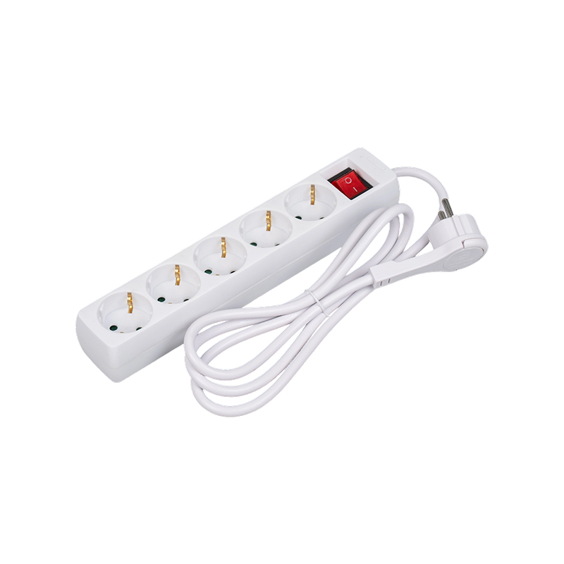 Quali precauzioni di sicurezza dovrebbero essere prese quando si utilizza la presa multipla europea?